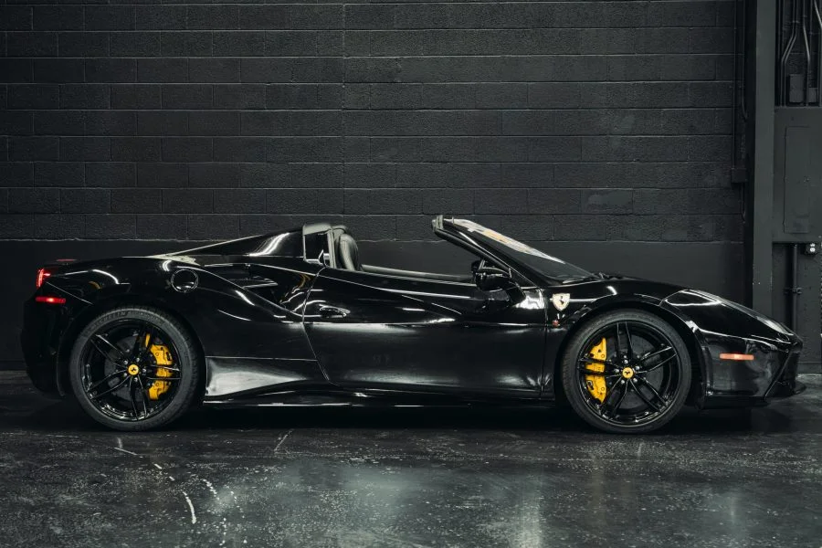 Ferrari 488 Spider (Black)