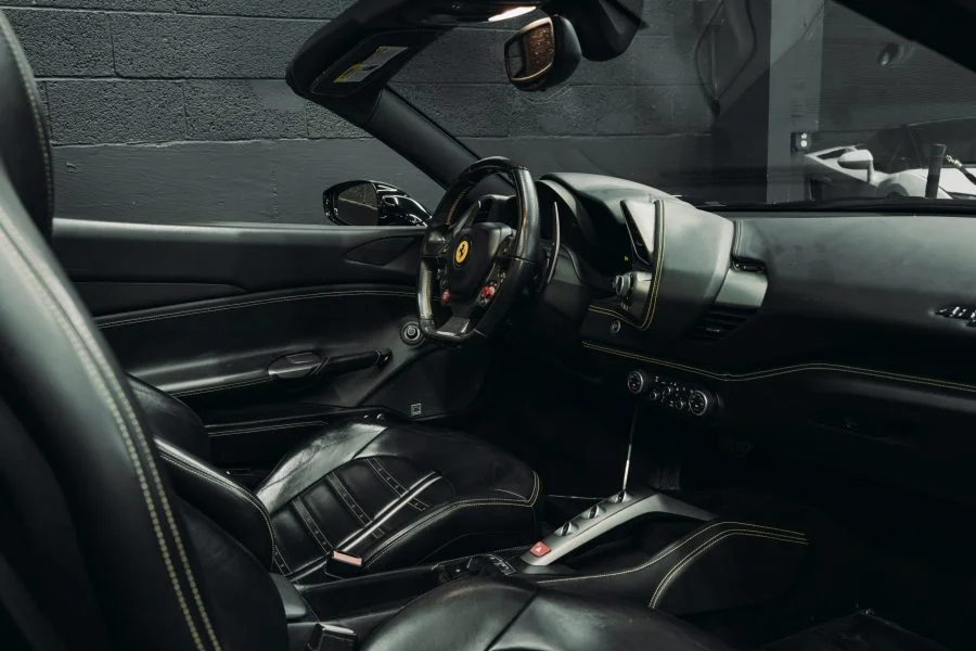 Ferrari 488 Spider (Black)