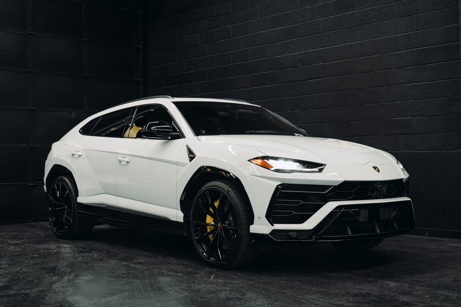 Lamborghini Urus Rental Scottsdale