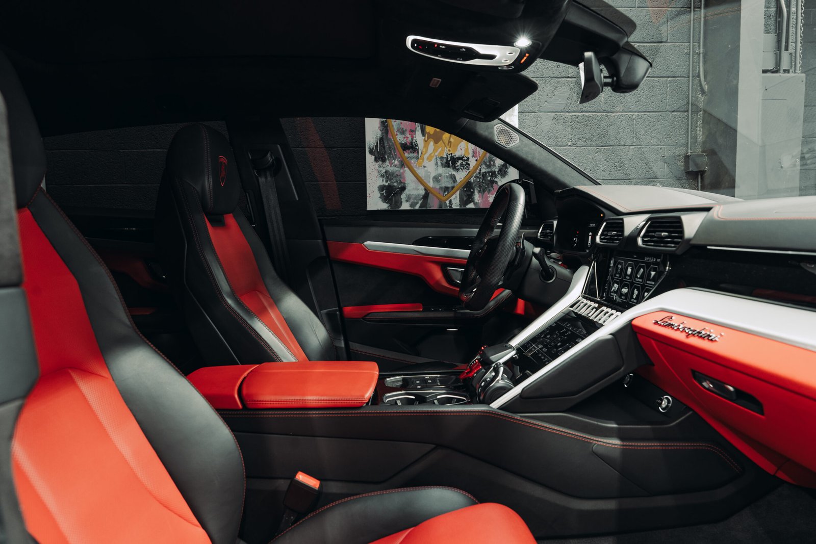 Lamborghini Urus (White)